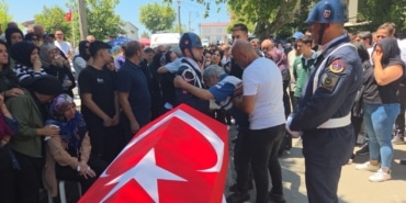 KOLON KANSERİNE YENİK DÜŞEN UZMAN JANDARMA SON YOLCULUĞUNA UĞURLANDI