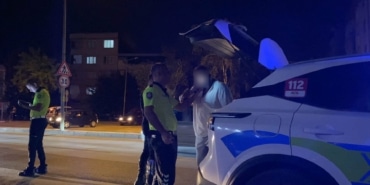 POLİSTEN KAÇAN HALK OTOBÜSÜ ŞOFÖRÜ ALKOLLÜ ÇIKTI