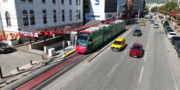 BURSA'DA KESİNTİSİZ ULAŞIM İÇİN YENİ HAMLE BÜYÜKŞEHİR BELEDİYESİ, T1 VE T2 TRAMVAY HATLARINI BİRBİRİNE ENTEGRE EDECEK ÇALIŞMALARI BAŞLATIYOR