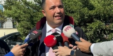 AVUKAT REZAN EPÖZDEMİR GÖZALTINA ALINDI