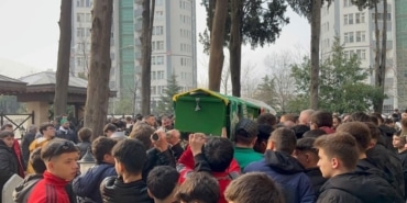 ÖLÜMLÜ KAZAYA KARIŞIP KAÇTI...KAZA ANI VE RESTORAN GÖRÜNTÜLERİ ELE VERDİ BURSA'DA 3 LİSE ÖĞRENCİSİNE ÇARPIP BİRİNİN ÖLÜMÜNE SEBEP OLAN ALKOLLÜ SÜRÜCÜ: "5 VAKİT NAMAZ KILIYORUM, ALKOL ALMAM" DEDİ, 100 PROMİL ÜZERİ ALKOLLÜ ÇIKTI KAZA ANINA AİT GÖRÜNTÜLER ORTAYA ÇIKTI 3 GENCE ÇARPIP KAÇAN SÜRÜCÜ TAHLİYE EDİLDİ