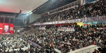 CHP 38. OLAĞAN KURULTAY'INDA KILIÇDAROĞLU VE ÖZEL SALONA GİRİŞ YAPTI CHP 38. OLAĞAN KURULTAYI BAŞLADI
