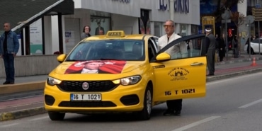 AW576372_01