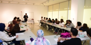 OSMANGAZİ'DE ENGELLİ BİREYLER YARINLARA GÜVENLE HAZIRLANIYOR OSMANGAZİ BELEDİYESİ'NDEN ENGELLİ BİREYLERE ÜCRETSİZ E-KPSS HAZIRLIK KURSU