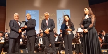 ZEKİ MÜREN'İN 94'ÜNCÜ DOĞUM GÜNÜNDE UNUTULMADI