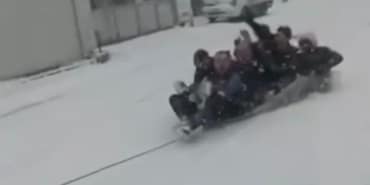 BUZLU YOLDA KAZA BÖYLE GELDİ