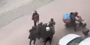 BURSA'DA LODOSA YAKALANAN YAŞLI KADINA KURYELER SİPER OLDU