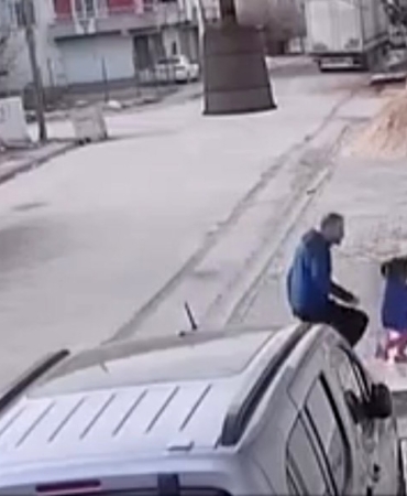 MARDİN'DE BEBEKLİ ANNEYE VE ÇOCUĞA SALDIRAN ŞAHIS TUTUKLANDI