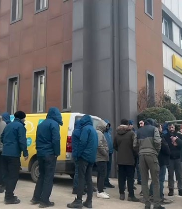 PTT'DE İŞ BIRAKMA EYLEMİ