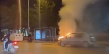 BURSA'DA OTOMOBİL ALEVLERE TESLİM OLDU