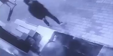 BURSA'DA ARAÇLARA ZARAR VEREN 3 KİŞİ YAKALANDI