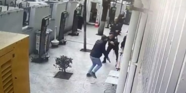 BOŞANMA DAVASI FACİAYLA NETİCELENDİ KAN DONDURAN OLAY KAMERAYA YANSIDI