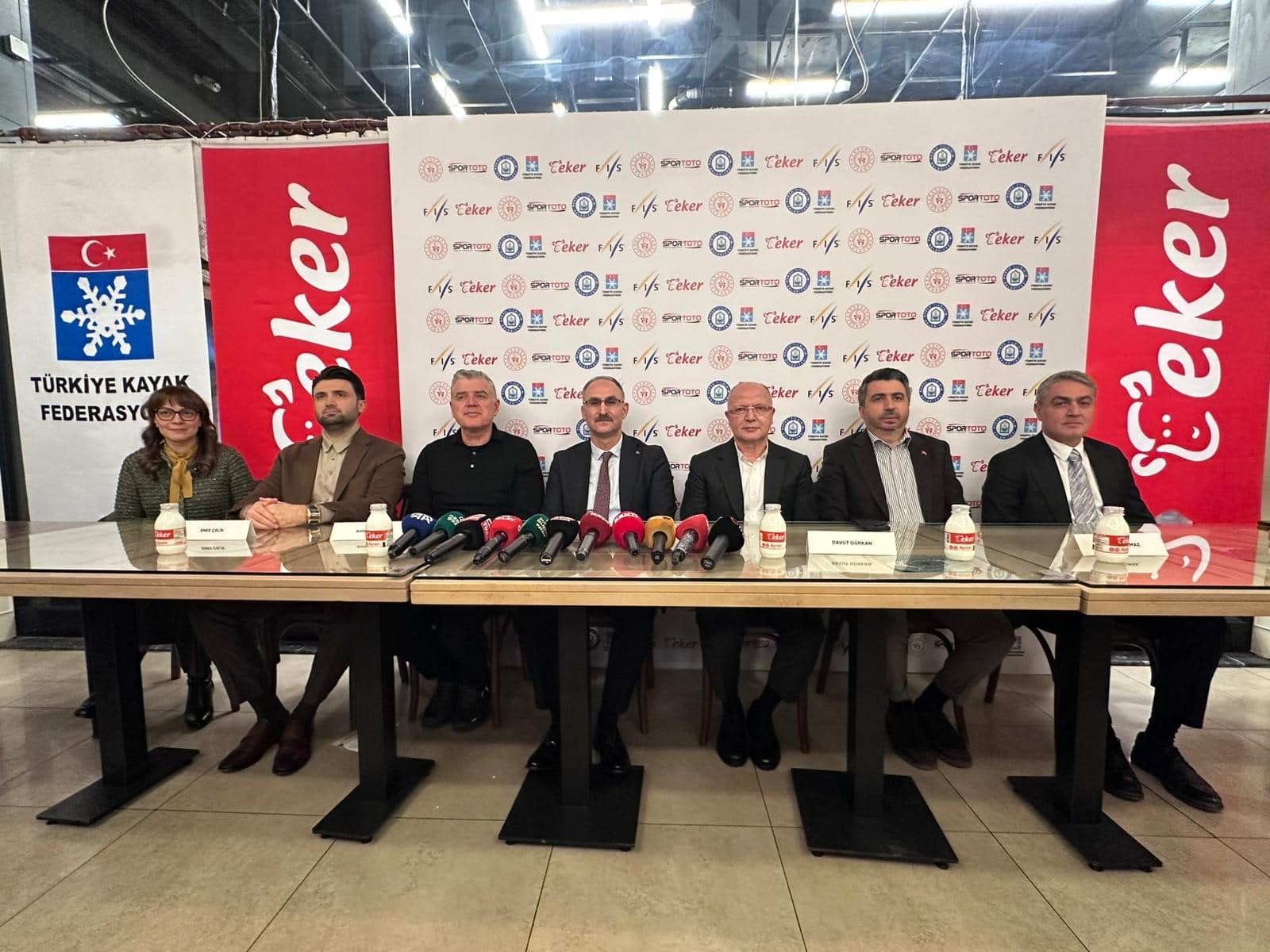 ULUSLARARASI 43'ÜNCÜ ÇOCUK KUPASI VE FIS ULUDAĞ KUPASI TANITIMI YAPILDI