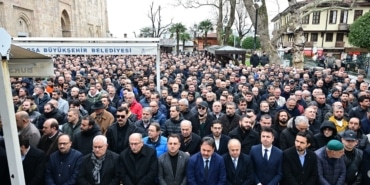ÖZEN AİLESİNİN ACI GÜNÜ BURSA MİLLETVEKİLİ REFİK ÖZEN'İN ANNESİ VEFAT ETTİ