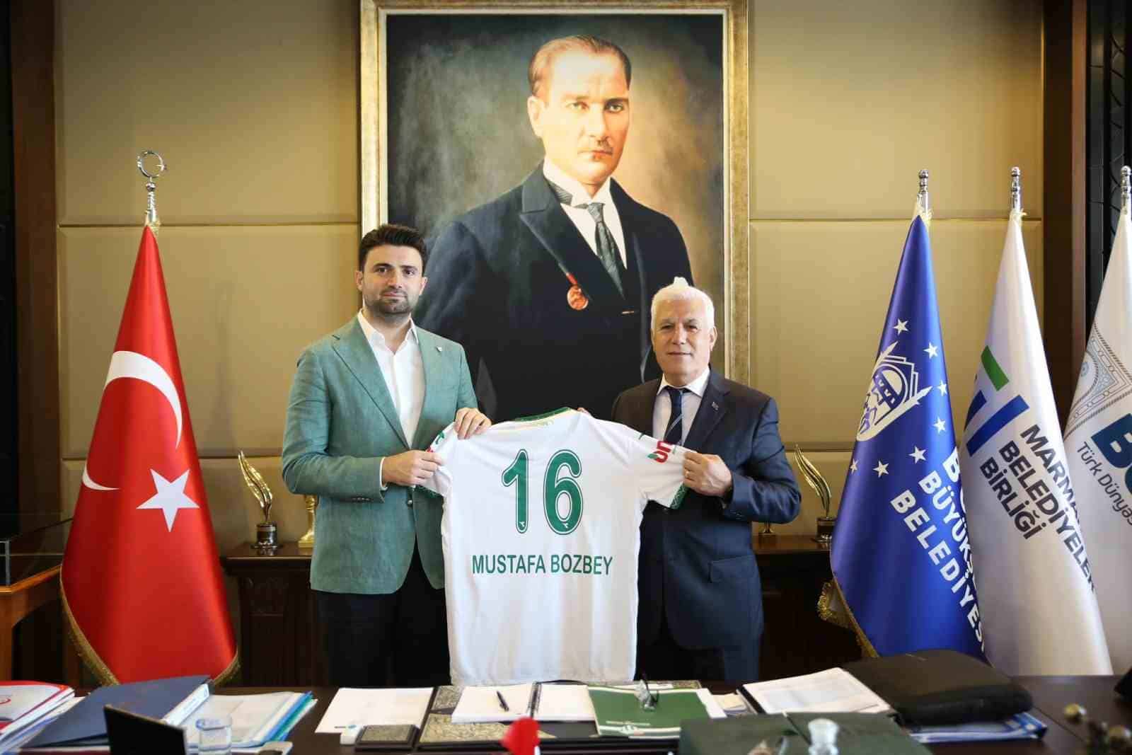 MUSTAFA BOZBEY: "HAYALİNİ KURDUĞUMUZ BURSASPOR’U SAHADA GÖRECEĞİZ"