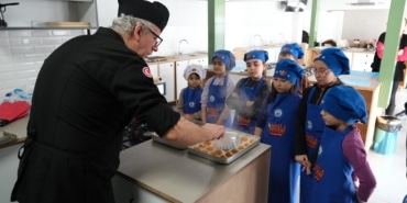 RAMAZAN TATLILARI MİNİK ŞEFLERDEN