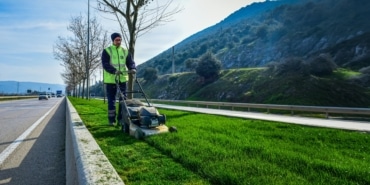 BURSA'DA CADDE VE BULVARLARA ESTETİK DOKUNUŞ