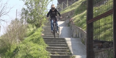 ADRENALİN DOLU ANLAR KASK KAMERASINDA...BURSALI GENÇ DÜNYA ŞAMPİYONASI'NA HAZIRLANIYOR BURSALI GENÇ SPORCU ALMANYA'DA TÜRKİYE'Yİ TEMSİL EDECEK BURSALI GENÇ SPORCUNUN HEDEFİ DÜNYA KUPASINI ALMAK