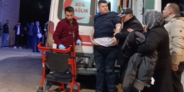 BURSA'DA TARTIŞMA BİR ANDA KAVGAYA DÖNÜŞTÜ: 2 YARALI