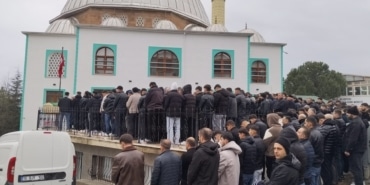 BURSA'DAKİ FECİ KAZADA HAYATINI KAYBEDEN GENÇ SON YOLCULUĞUNA UĞURLANDI