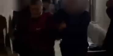 BURSA'DA SUÇ MAKİNESİ, SAKLANDIĞI ÇATI KATINDA YAKALANDI 16 DOSYADAN ARANAN ŞAHIS YAKALANDI