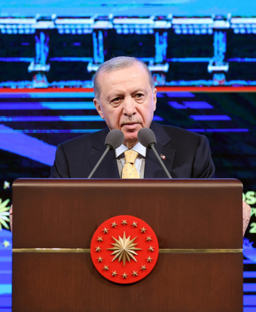 BURSA'DA YÜZLERCE DÖNÜM ŞEFTALİ VE ARMUT BAHÇESİ SU ALTINDA