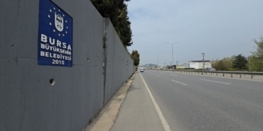 MUDANYA BURSA KARAYOLUNDA TEHLİKE ÇANLARI