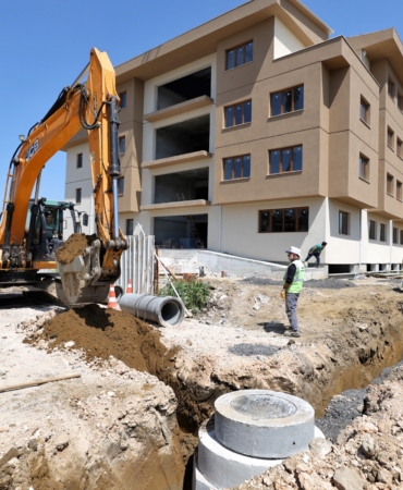 OSMANGAZİ'NİN ALTYAPISI YENİ HATLARLA GÜÇLENİYOR