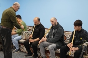 KESTEL BELEDİYESİ, NEY, MEY VE KAVAL KURSLARIYLA ANADOLU'NUN KÖKLÜ MÜZİK GELENEĞİNİ YAŞATIYOR NEY, MEY VE KAVAL KURSLARINA YOĞUN İLGİ