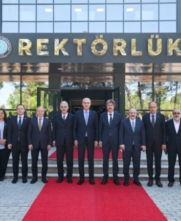 TBMM BAŞKANI NUMAN KURTULMUŞ BURSA VALİLİĞİ'Nİ ZİYARET ETTİ