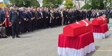 TEKİRDAĞ'DA ŞEHİT POLİSLERE ACI VEDA ŞEHİT POLİSİN OĞLU BABASININ ÜNİFORMASINI GİYDİ, TÖRENDE GÖZYAŞLARI SEL OLDU