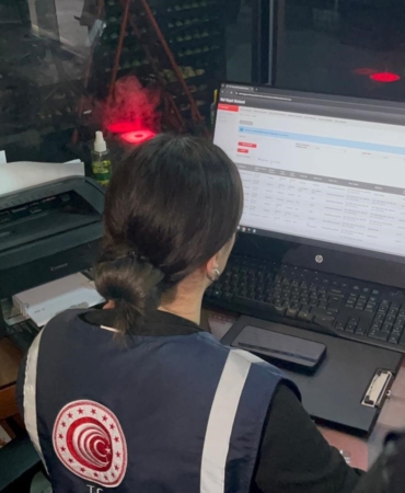 BURSA'DA 1 HAFTADA 3,5 MİLYON LİRA CEZA TİCARET İL MÜDÜRLÜĞÜ'NÜN DENETİMLERİ HIZLA DEVAM EDİYOR