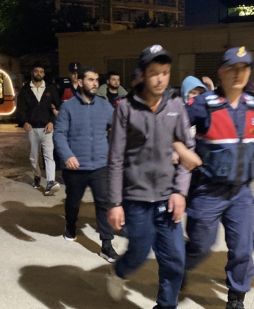 ÜLKEYE KAÇAK YOLLARLA GİREN 7 ŞAHIS YAKALANDI
