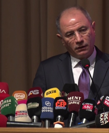 EFKAN ALA'DAN CHP'YE SERT ELEŞTİRİ..."MUHALEFETİN İÇİ ORTA DOĞU KADAR KARIŞIK" ŞİKAYET EDEN CHP'Lİ ŞİKAYET EDİLEN CHP'Lİ AMA KARŞILARINDA BİZİ GÖRÜYORLAR