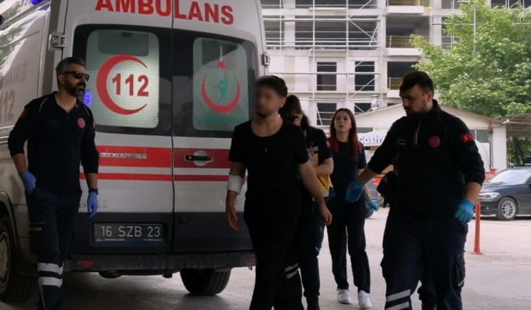 MEYVE KESERKEN KANLAR İÇİNDE KALDI