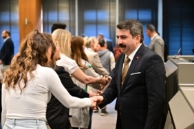 BAŞKAN OKTAY YILMAZ BELEDİYE PERSONELİYLE BAYRAMLAŞTI