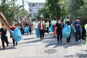 NİLÜFER'DE ÇEVRE ETKİNLİKLERİ GÖLYAZI'DA "ÇEVRECİ ELLER" İLE BAŞLADI