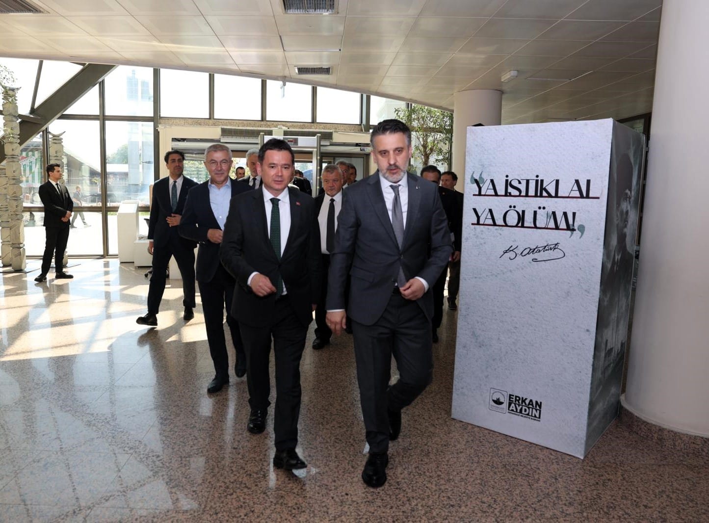 OSMANGAZİ VE BÜYÜKŞEHİR'DEN BURSA İÇİN ORTAK AKIL BULUŞMASI