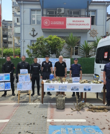 POLİS BU KEZ MAVİ VATAN İÇİN TEMİZLİK OPERASYONU YAPTI DENİZDEN ÇIKANLAR ŞAŞIRTTI
