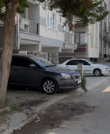 BURSA'DA İKİ KARDEŞ ARASINDA BIÇAKLI KAVGA: 2 YARALI