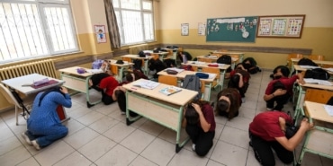 OSMANGAZİ BELEDİYESİ'NDEN OKULLARDA AFET BİLİNCİ ÇALIŞMASI