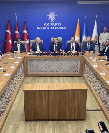 BAKAN TEKİN: "2002 YILINDAN BUGÜNE, BURSA'DA ÖĞRETMEN VE DERSLİK SAYISI 2,5 KAT ARTTI"