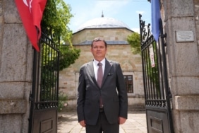 SULTAN 1. MURAD HÜDAVENDİGÂR HAN KOSOVA'DA DUALARLA ANILDI OSMANGAZİ BELEDİYESİ'NDEN SULTAN 1. MURAD HÜDAVENDİGÂR'A VEFA PROGRAMI BAŞKAN ERKAN AYDIN: "KARDEŞLİK VE BİRLİK RUHUNU YAŞATMAYI SÜRDÜRECEĞİZ"