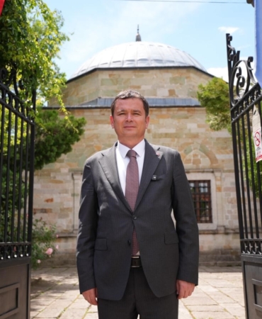 SULTAN 1. MURAD HÜDAVENDİGÂR HAN KOSOVA'DA DUALARLA ANILDI OSMANGAZİ BELEDİYESİ'NDEN SULTAN 1. MURAD HÜDAVENDİGÂR'A VEFA PROGRAMI BAŞKAN ERKAN AYDIN: "KARDEŞLİK VE BİRLİK RUHUNU YAŞATMAYI SÜRDÜRECEĞİZ"