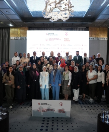 'TÜRKİYE'NİN GİRİŞİMCİ KADINLARI BULUŞUYOR' PROGRAMININ İKİNCİ DURAĞI BURSA OLDU
