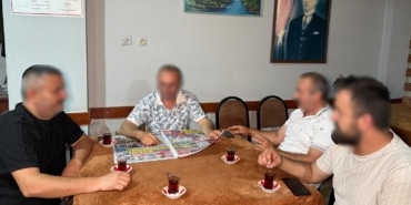KAHVEHANE MÜDAVİMLERİNE YARGITAY'DAN KÖTÜ HABER KAHVEHANEDE ÇOK ZAMAN GEÇİRMEK BOŞANMA SEBEBİ VATANDAŞLARA SORULDU, GÖRÜŞLER İKİYE BÖLÜNDÜ