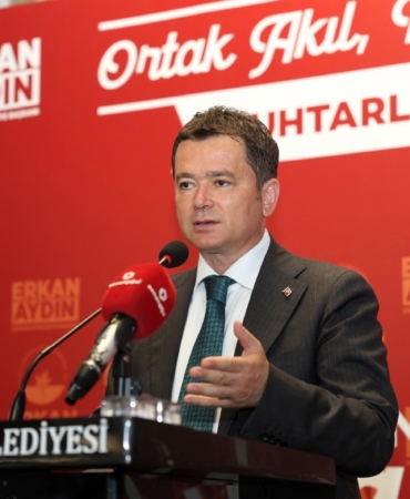 BAŞKAN AYDIN MUHTARLARLA ORTAK AKIL BULUŞMASINDA BİR ARAYA GELDİ