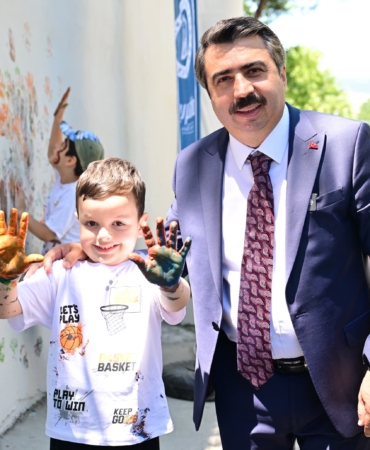 YILDIRIM'DA SOKAKLAR ÇOCUKLAR İÇİN DÖNÜŞÜYOR
