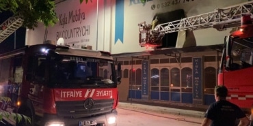 MOBİLYA FABRİKASINDA KORKUTAN YANGIN