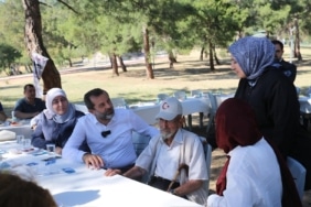 GÜRSU'NUN BÜYÜKLERİNE VEFA PİKNİĞİ
